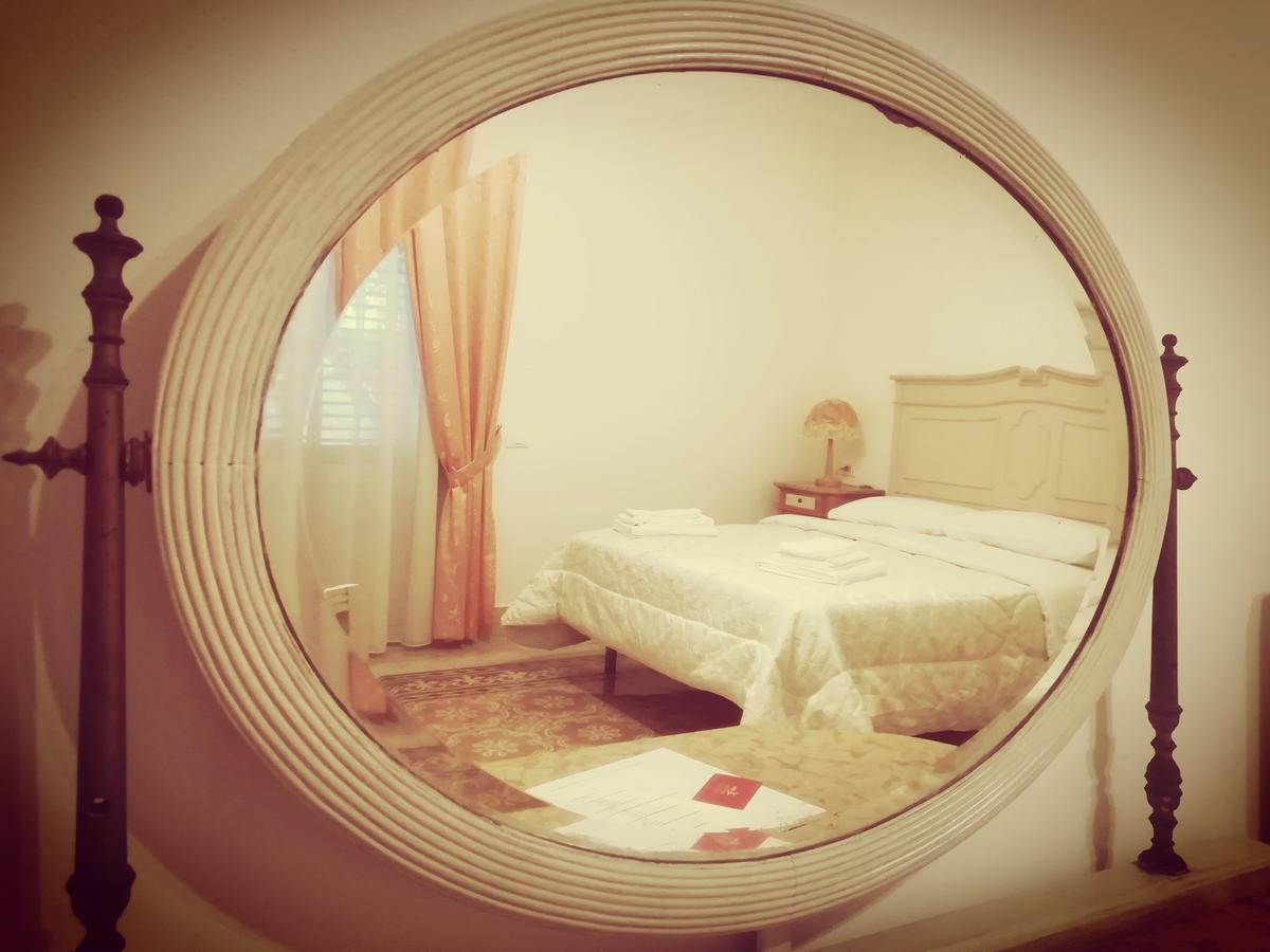 Le Rose Del Viale Hotel ปาแลร์โม ภายนอก รูปภาพ